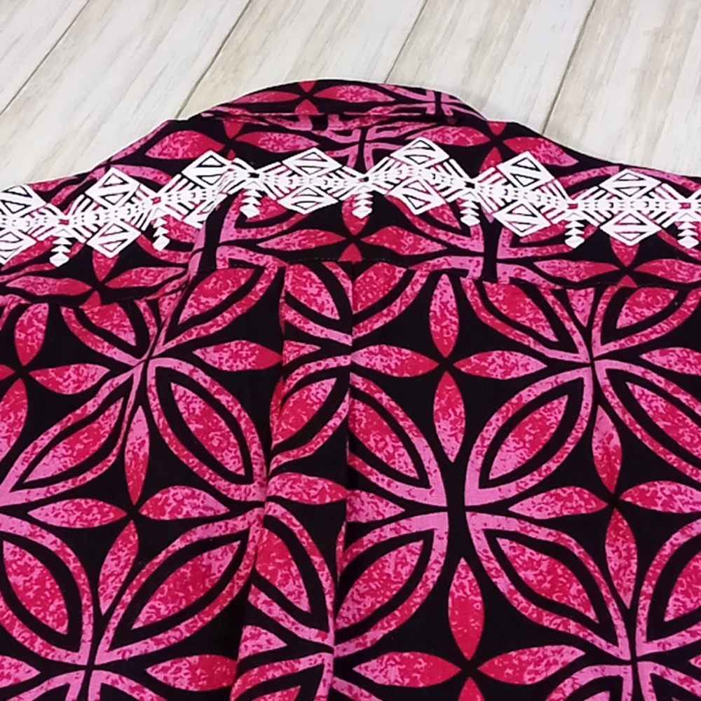 Tanoa Hawaiian Casual Button Up Shirt Men's Size L - Picture 10 of 16